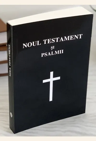 Noul Testament si Psalmii [negru, cu cruce]