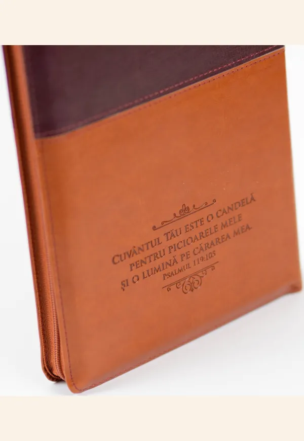 Coperta verso - Biblia NTR, medie, model Clasic, piele ecologică maro