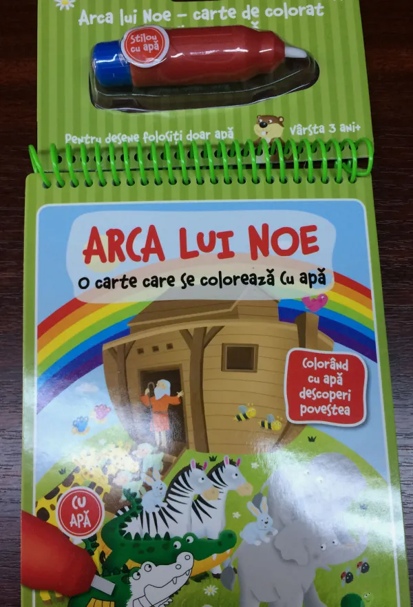 Arca lui Noe - carte de colorat cu apa